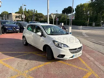 Usado Opel Corsa Selective 100 CV (73 kW) 2017 Blanco Utilitario