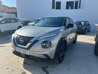 Usado Nissan Juke Acenta 114 CV (83 kW) 2025 Gris / plata SUV