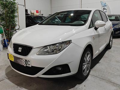 Blanco Usado 2010 Seat Ibiza | 6900 € (Un poco caro)