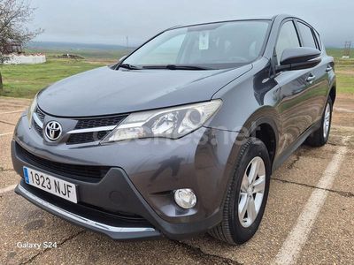 Gris / plata Usado 2013 Toyota RAV4 Executive SUV | 13.900 € (Precio justo)