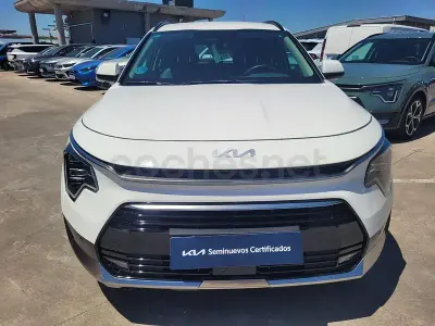 Usado Kia Niro 141 CV (103 kW) 2022 Blanco SUV