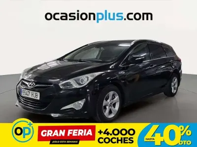 Usado Hyundai i40 GLS 136 CV (100 kW) 2012 Negro Familiar