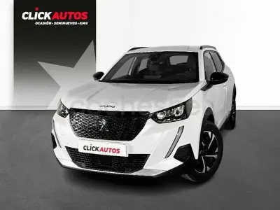 Usado Peugeot 2008 Allure 130 CV (95 kW) 2023 Blanco SUV