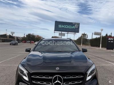 Usado Mercedes GLA200 136 CV (100 kW) 2017 Negro SUV