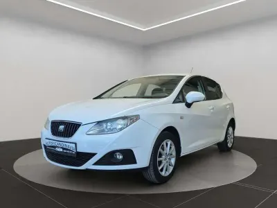 Usado Seat Ibiza 86 CV (63 kW) 2010 Blanco Berlina