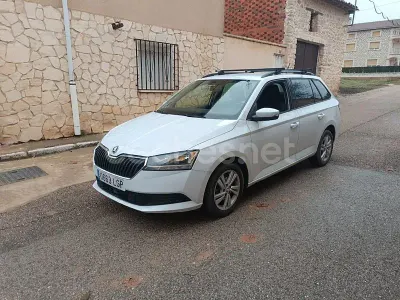 Usado Skoda Fabia Ambition 95 CV (69 kW) 2020 Blanco Utilitario