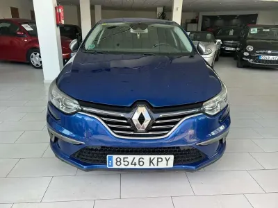 Usado Renault Mégane GT Line GT-Line 140 CV (102 kW) 2018 Azul Utilitario