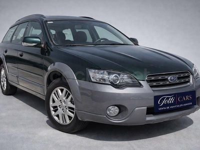 Usado Subaru Outback 165 CV (121 kW) 2006 Negro Familiar