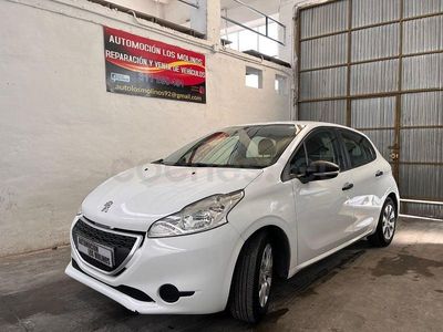 Usado Peugeot 208 Access 68 CV (50 kW) 2014 Blanco Utilitario