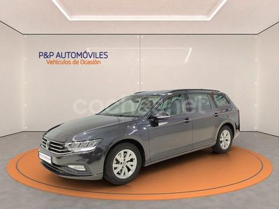 Usado VW Passat Business 122 CV (89 kW) 2021 Gris / plata Familiar