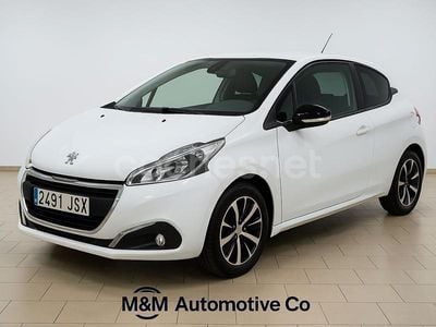 Blanco Usado 2016 Peugeot 208 Access Utilitario | 5990 € (Super precio)