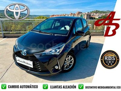 Usado Toyota Yaris Hybrid Advance 100 CV (73 kW) 2019 Negro Berlina