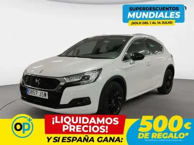 Usado DS Automobiles DS4 Crossback Style 120 CV (88 kW) 2016 Blanco SUV
