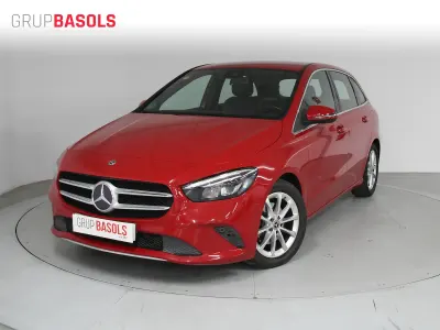 Usado Mercedes B200 150 HP (110 kW) 2019 Vermelho Monovolume