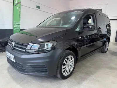 Käytetty VW Caddy Trendline 110 HP (80 kW) 2020 Musta Tila-auto