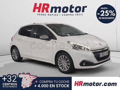 Usado Peugeot 208 Style 82 CV (60 kW) 2017 Blanco Utilitario