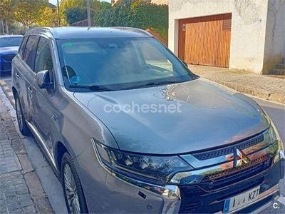 Mitsubishi Outlander P-HEV