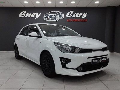 Usado Kia Rio 84 CV (61 kW) 2023 Blanco Berlina
