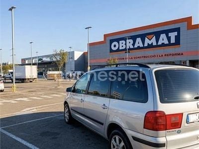 Usado Seat Alhambra Stella 115 CV (84 kW) 2004 Gris / plata Monovolumen