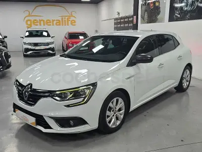 Usado Renault Mégane IV LIMITED 115 CV (84 kW) 2019 Blanco Berlina