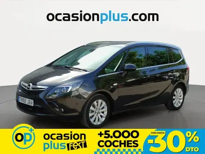 Usado Opel Zafira Excellence 200 HP (147 kW) 2015 Preto Monovolume