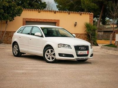 Usado Audi A3 Sportback Attraction 124 CV (91 kW) 2009 Blanco Utilitario