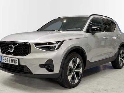 Plateado Usado 2024 Volvo XC40 Ultra SUV | 40.900 € (Caro)