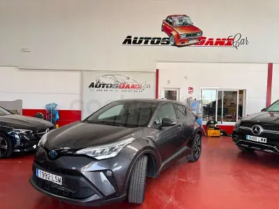 Usado Toyota C-HR Advance 122 CV (89 kW) 2021 Gris / plata SUV
