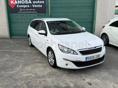 Usado Peugeot 308 SW Allure 120 CV (88 kW) 2016 Blanco Familiar