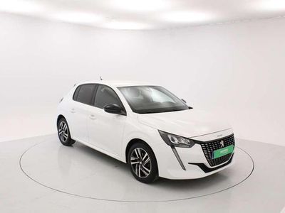 Usado Peugeot 208 Allure 102 CV (75 kW) 2022 Blanco Utilitario