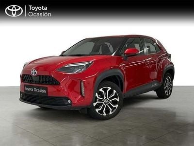 Usado Toyota Yaris Hybrid Active 116 CV (85 kW) 2021 Rojo Pickup/Camioneta
