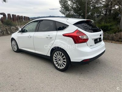 Usado Ford Focus Titanium 115 CV (84 kW) 2012 Blanco Berlina