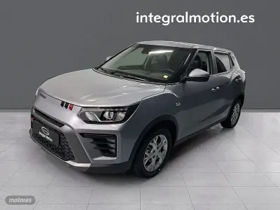 Usado KGM Tivoli 135 CV (99 kW) 2025 Gris / plata SUV