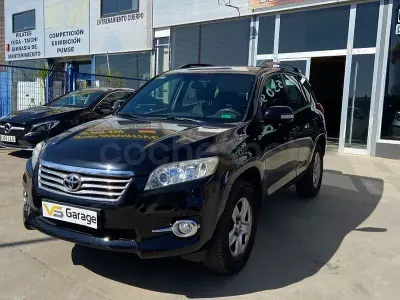 Usado Toyota RAV4 Executive 150 CV (110 kW) 2012 Negro SUV