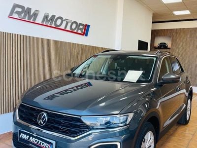 Usado VW T-Roc Advance 115 CV (84 kW) 2021 Gris / plata SUV