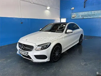 Usado Mercedes C250 AMG line 204 CV (150 kW) 2014 Blanco Berlina