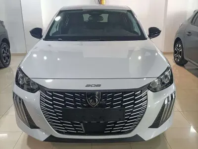 Nuevo Peugeot 208 Allure 110 CV (80 kW) 2026 Blanco Utilitario
