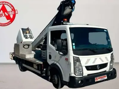 Usado Nissan Cabstar 135 CV (99 kW) 2019 Blanco Pickup/Camioneta