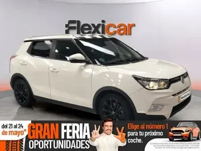 Usado SsangYong Tivoli Limited 115 CV (84 kW) 2018 Blanco SUV