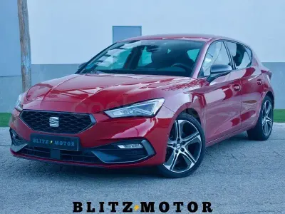 Usado Seat Leon FR 150 CV (110 kW) 2022 Rojo Berlina