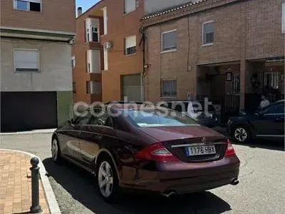 Usado Mercedes CLS320 224 CV (164 kW) 2009 Granate Coupe