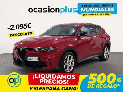 Usado Alfa Romeo Tonale Sprint 131 CV (96 kW) 2022 Rojo SUV
