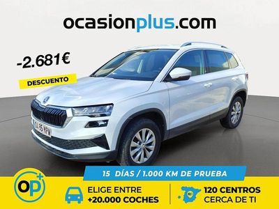 Usado Skoda Karoq Selection 115 CV (84 kW) 2024 Blanco SUV