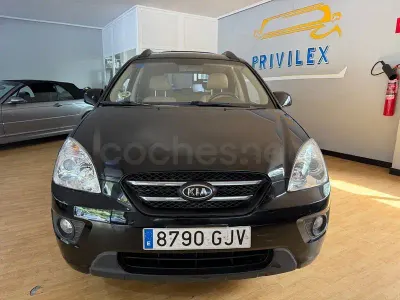 Usado Kia Carens 140 CV (102 kW) 2010 Negro Monovolumen
