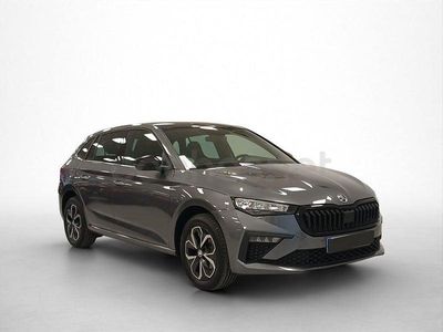 Usado Skoda Scala Selection 115 CV (84 kW) 2024 Gris / plata Utilitario