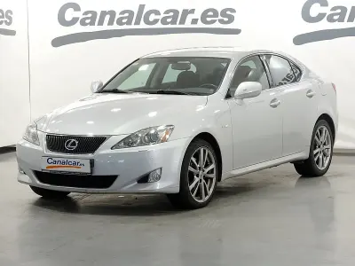 Usado Lexus IS220d President Line 177 CV (130 kW) 2009 Blanco Berlina