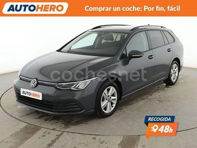Usado VW Golf VIII Life 115 CV (84 kW) 2021 Gris / plata Familiar