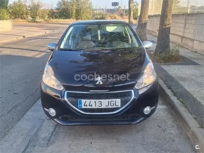 Usado Peugeot 208 Style 82 CV (60 kW) 2015 Azul Utilitario