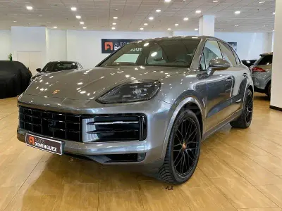 Usado Porsche Cayenne 354 CV (260 kW) 2024 Gris / plata SUV