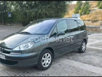 Peugeot 807